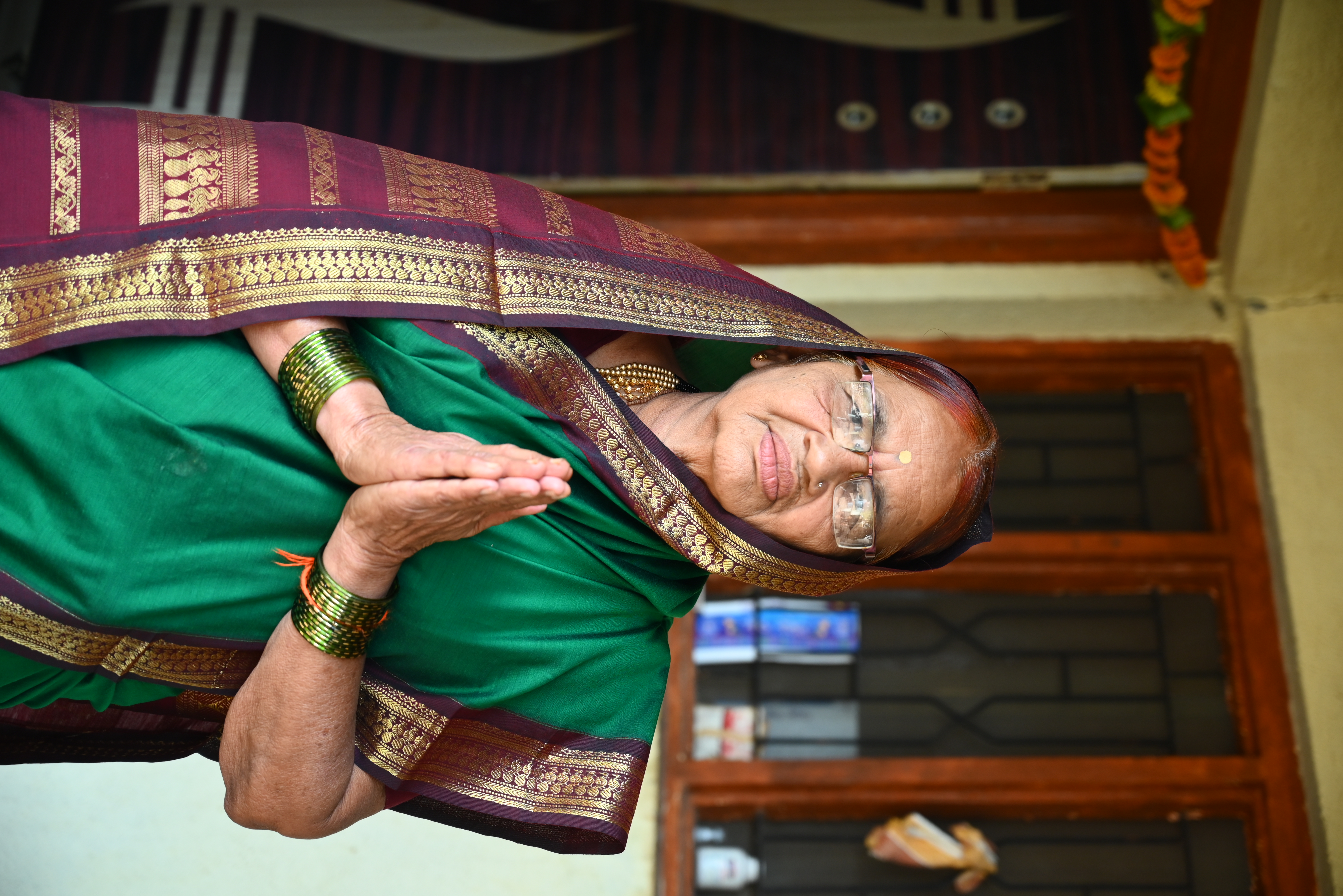 श्रीमती. कुसुमबाई कारभारी बनकर